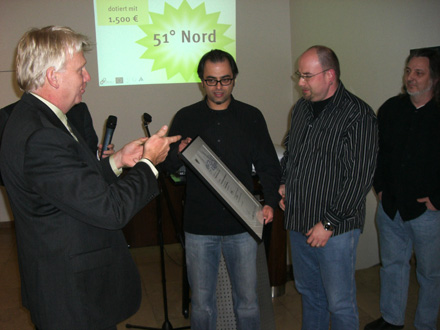 Übergabe der Urkunde